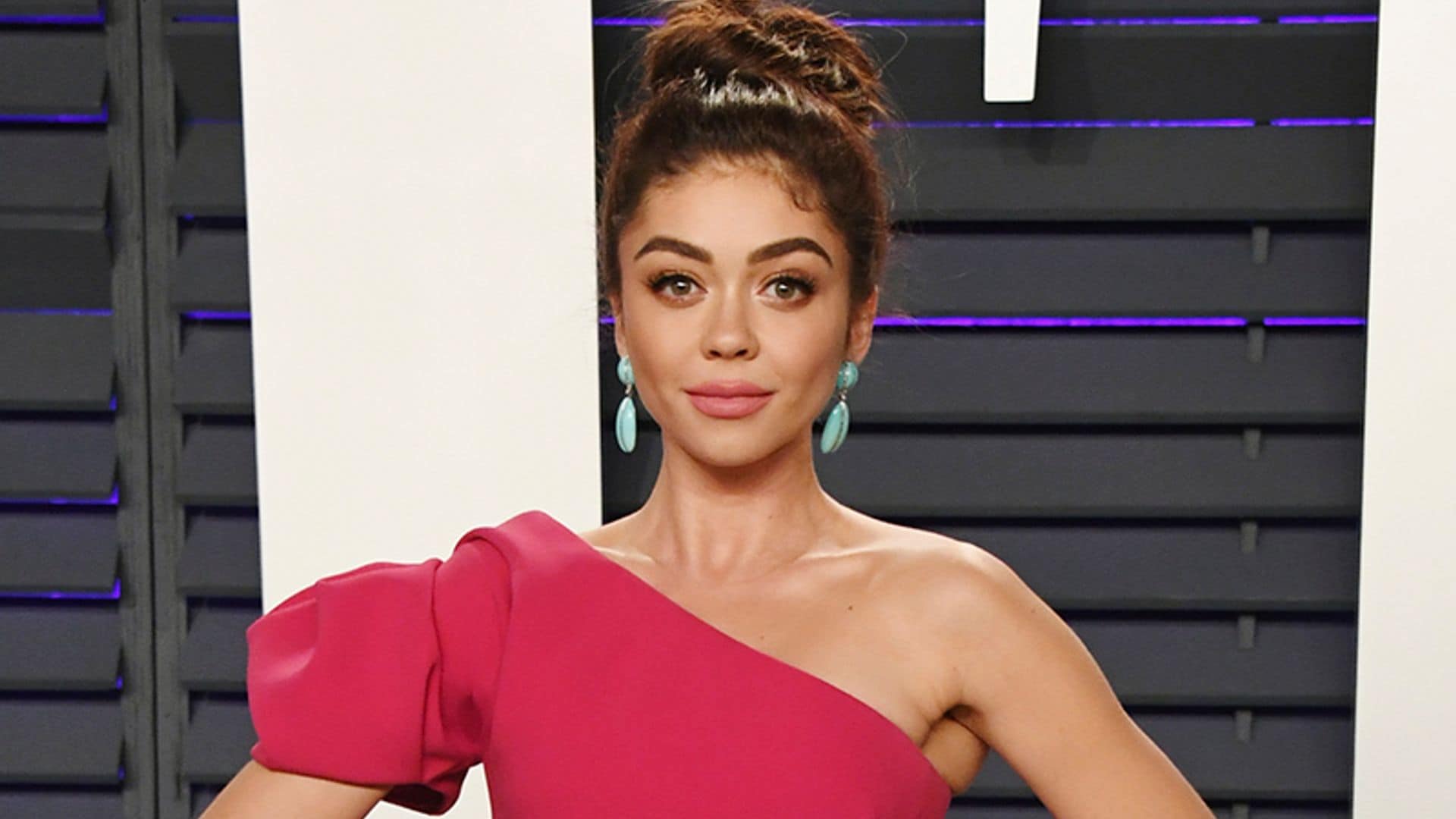 Por qué el nuevo look de Sarah Hyland es un peinado universal