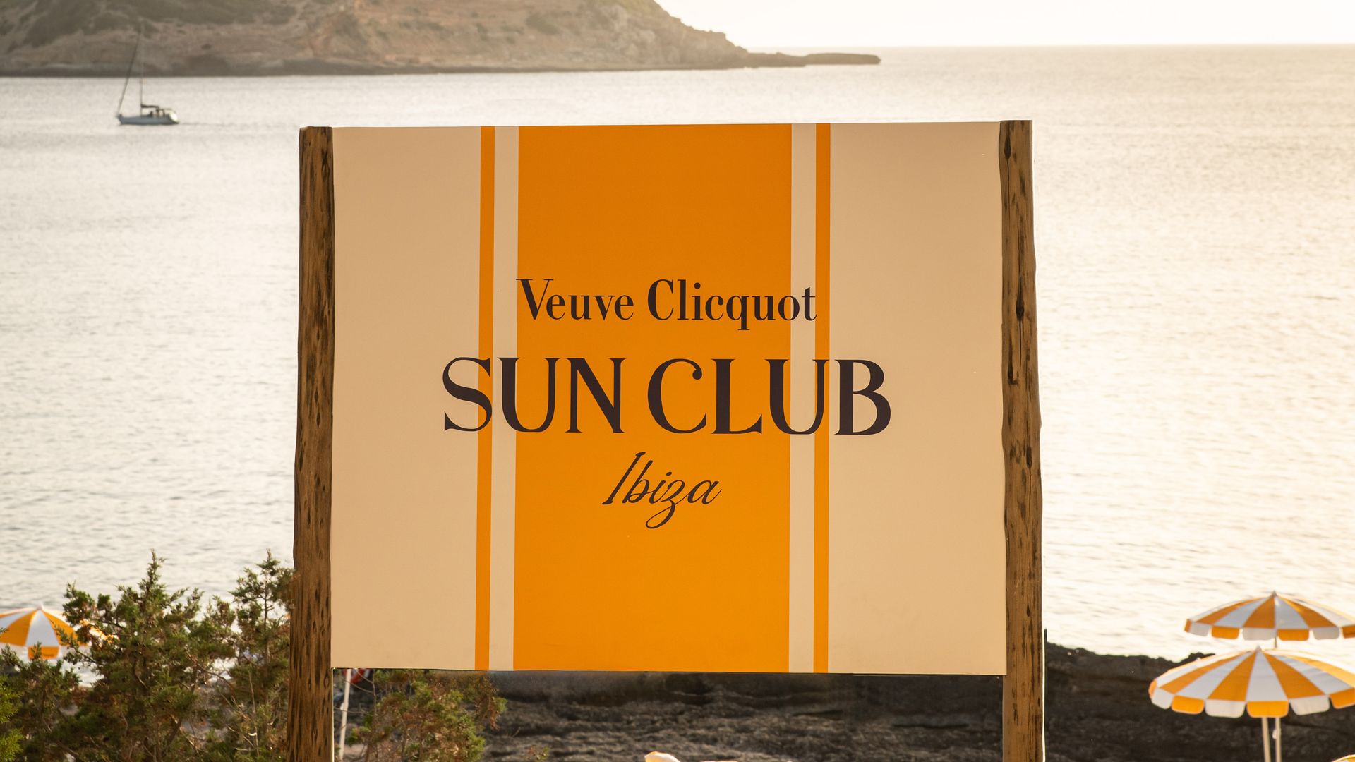 Visita el Sun Club de Veuve Clicquot en Ibiza