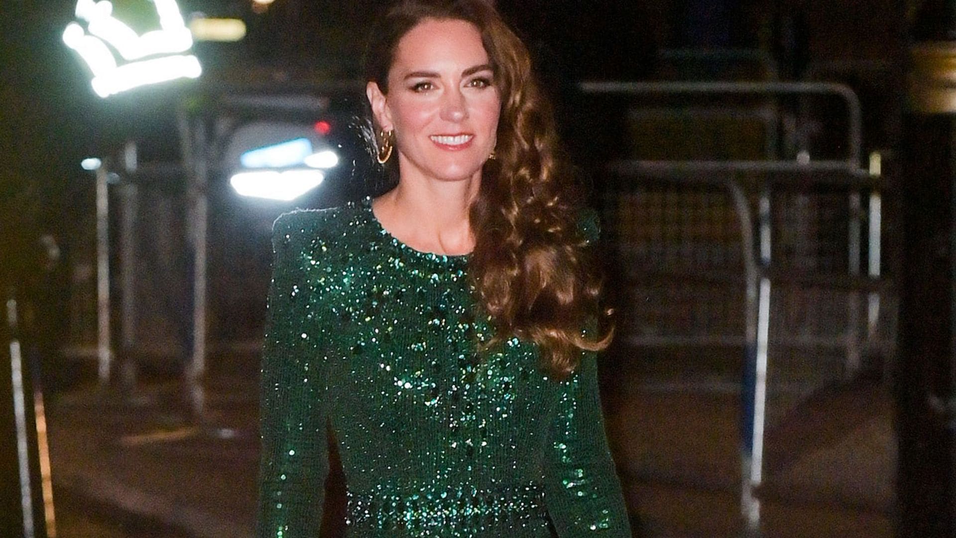 Kate brilla con su vestido esmeralda de inspiración asiática