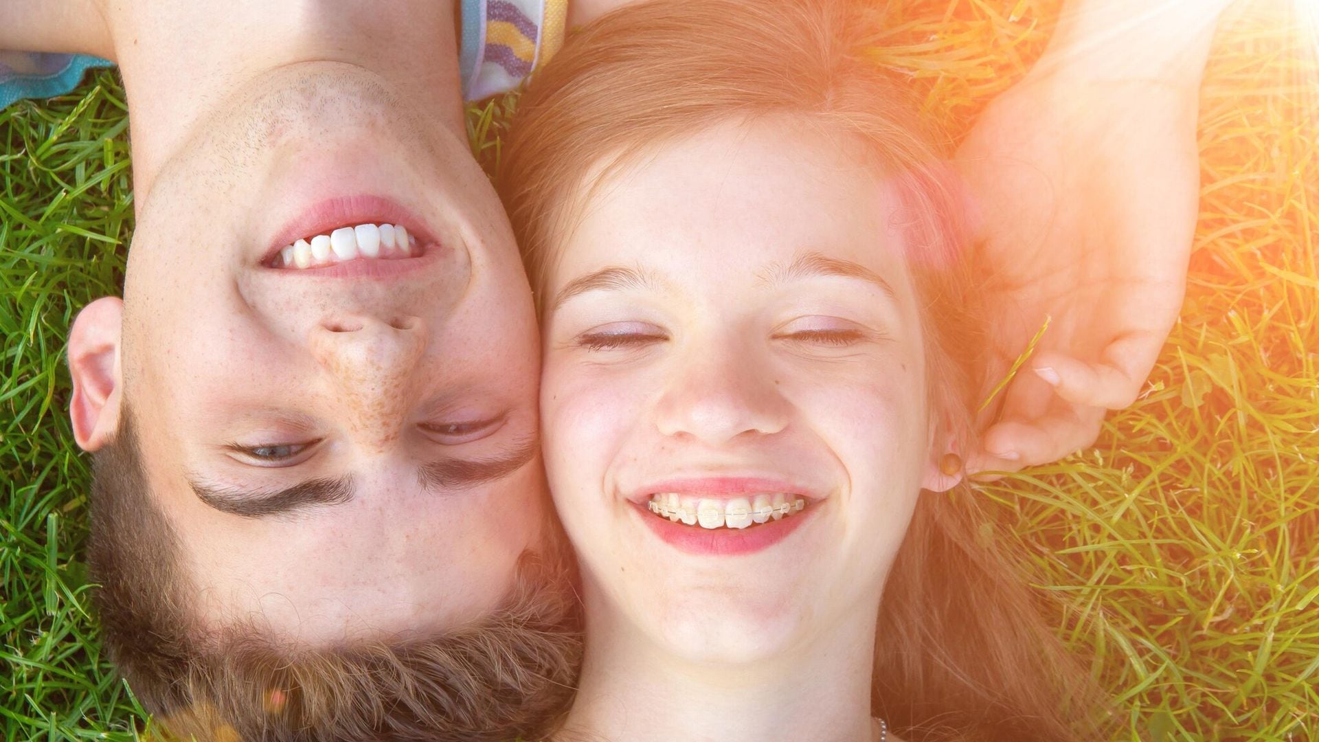 pareja de adolescentes