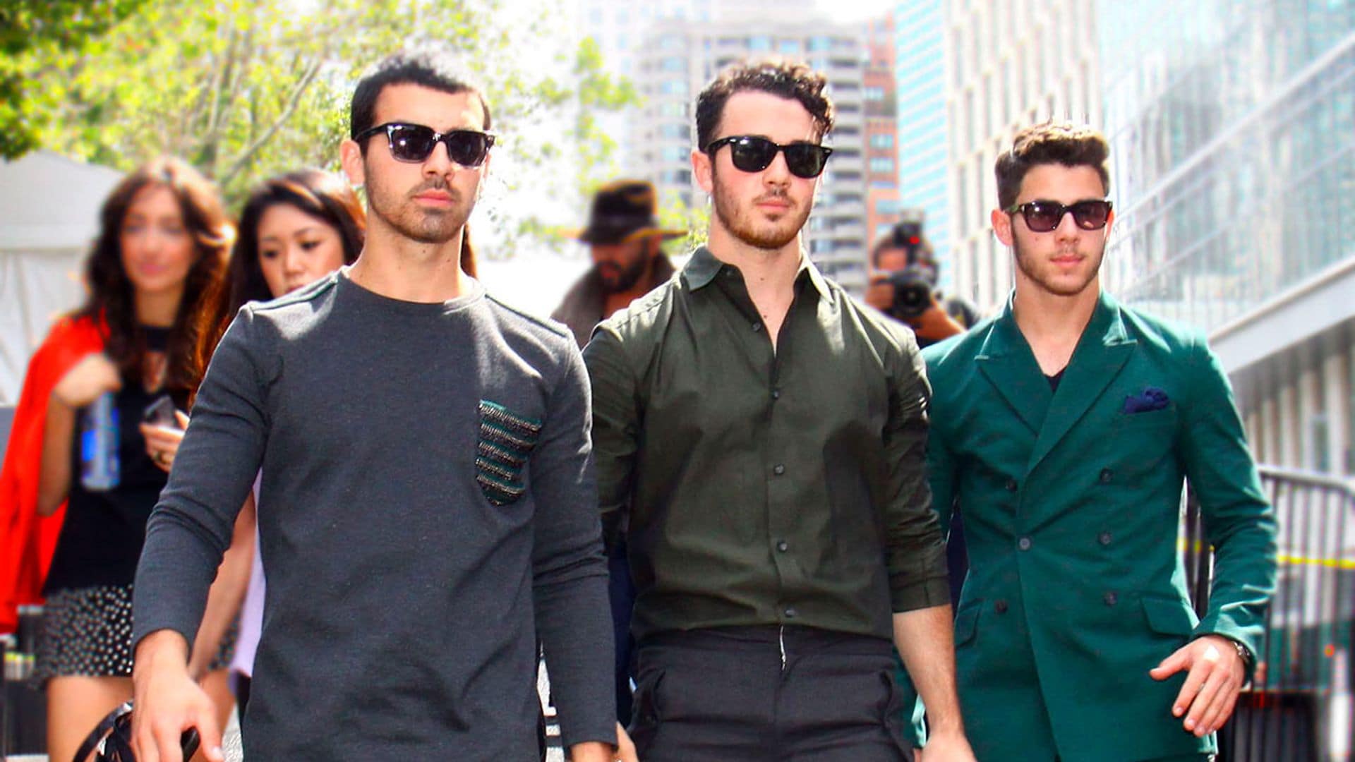 Los Jonas Brothers celebran juntos el éxito de 'Sucker'