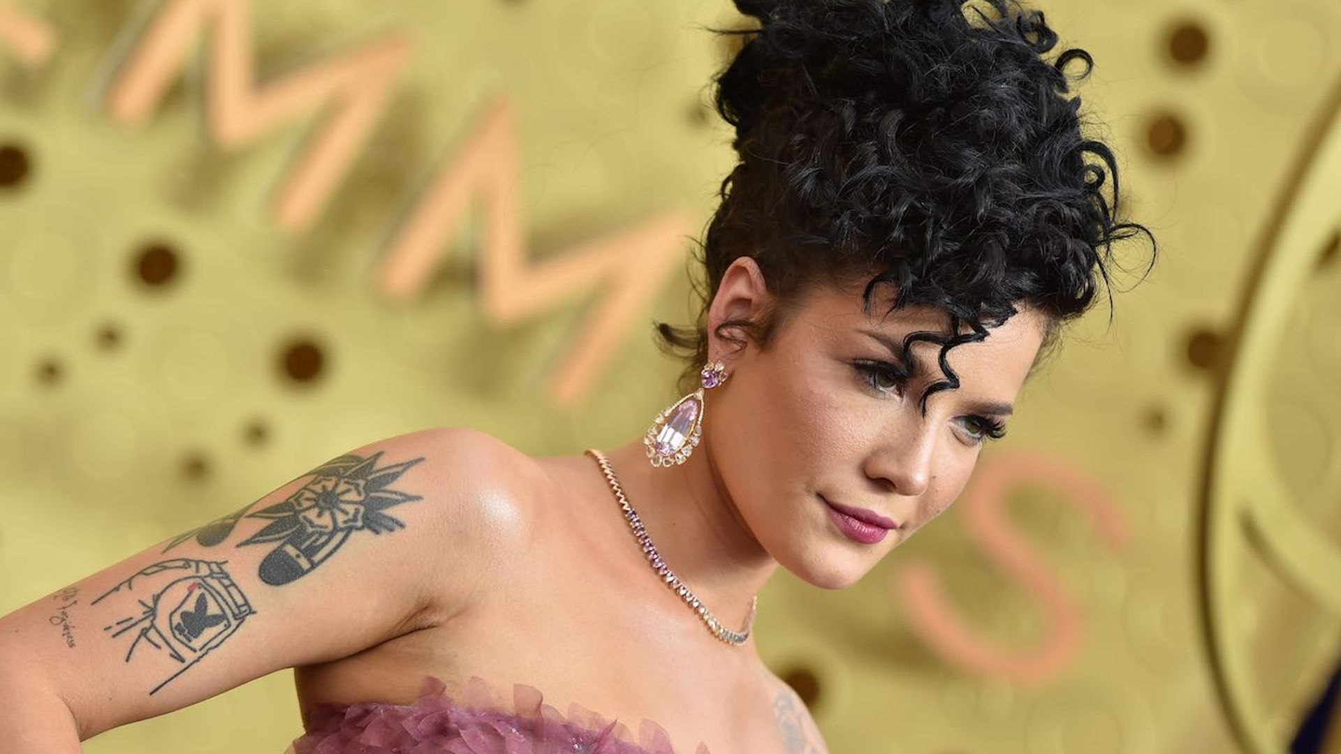 Halsey, la revolución musical que llega a España directamente desde los Emmys