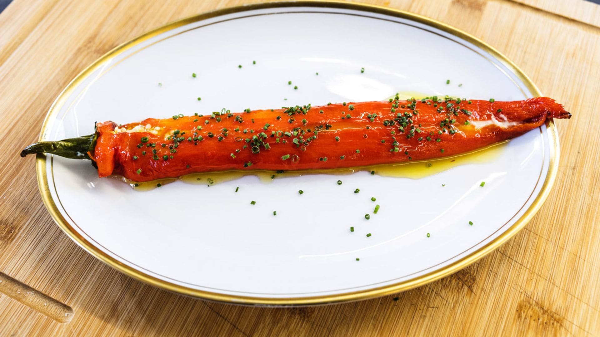 Pimientos rojos rellenos de bacalao