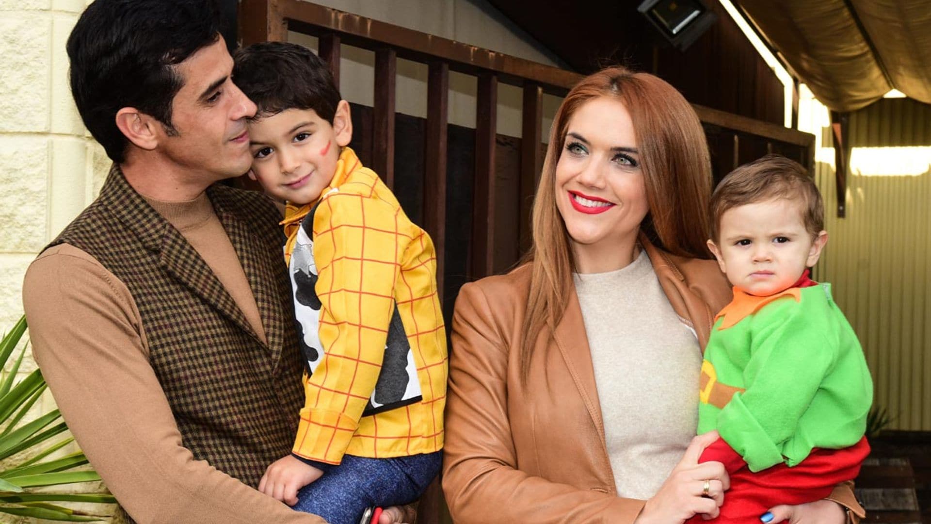 Víctor Janeiro y Beatriz Trapote celebran una divertida fiesta de cumpleaños... ¡por partida doble!