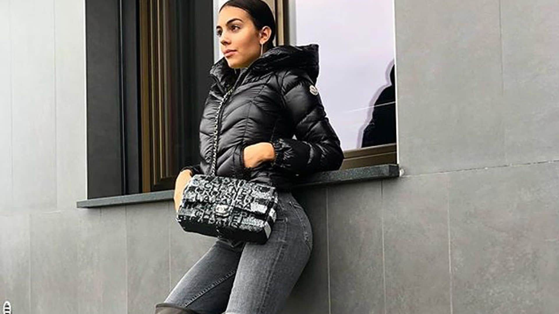 ¡Fuerza Juventus! El look talismán con el que Georgina Rodríguez apoya a Cristiano