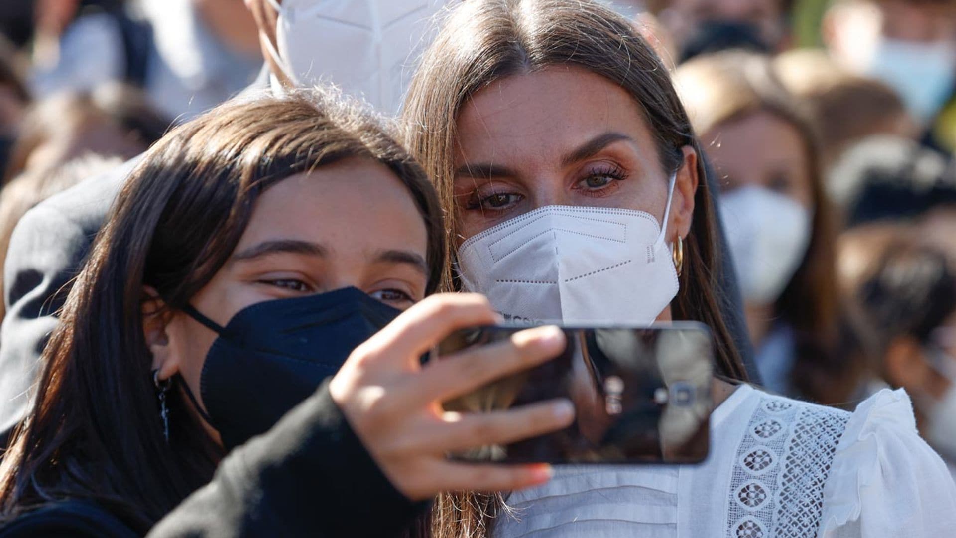 La reina Letizia, una alumna más en la inauguración del curso de formación profesional en La Rioja