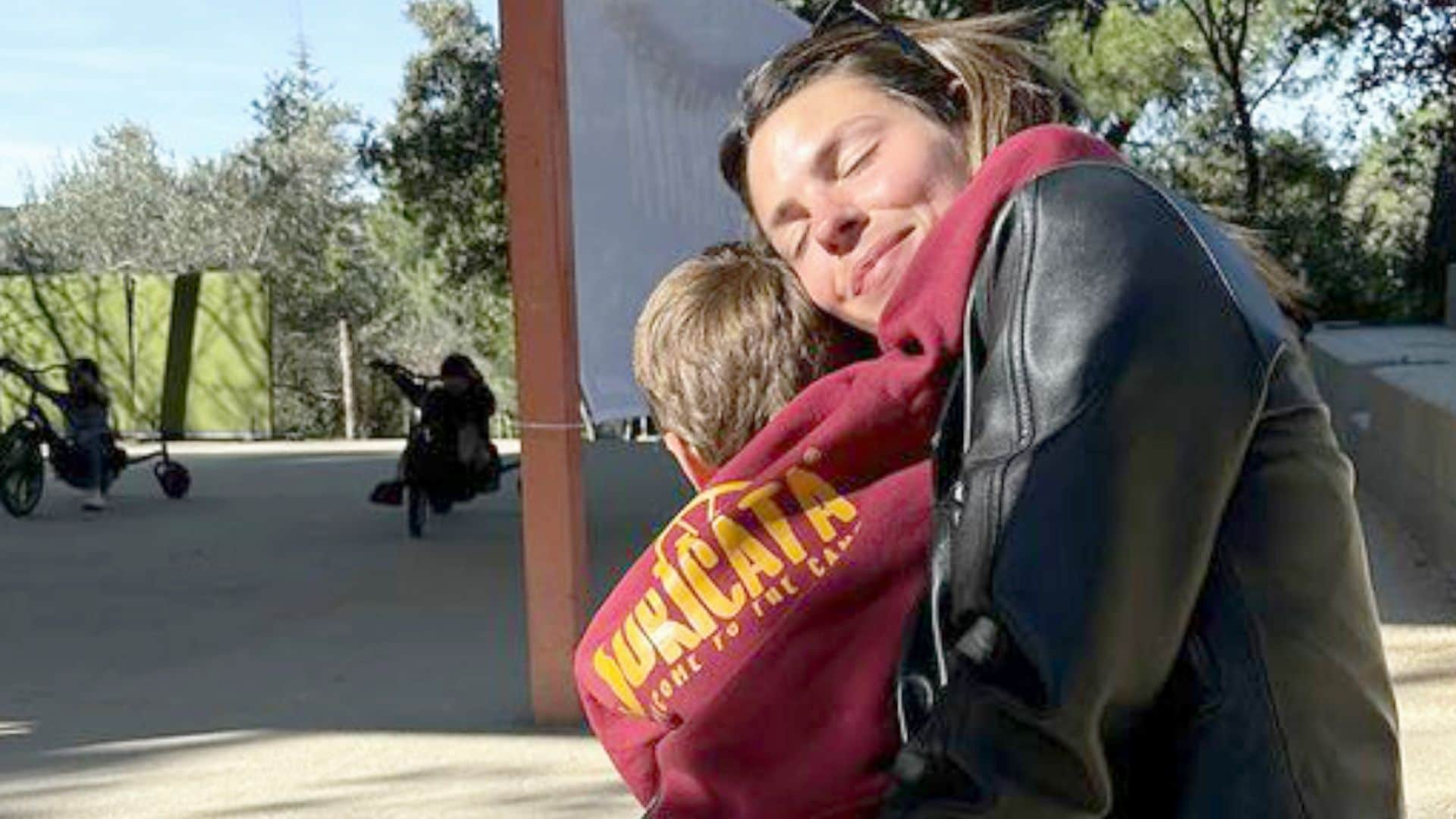 Laura M. Flores se derrite con estas imágenes de su hijo Mati jugando con su abuelo, Kiko Matamoros