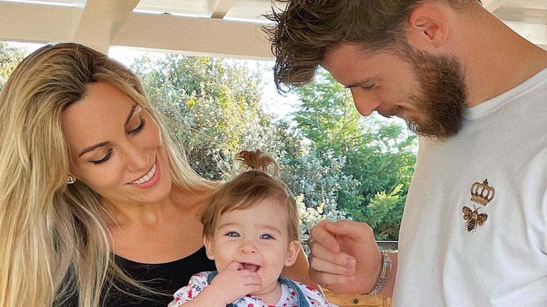 Edurne y De Gea presumen de ‘la niña de sus ojos’ y... ¡es igualita que su papá!