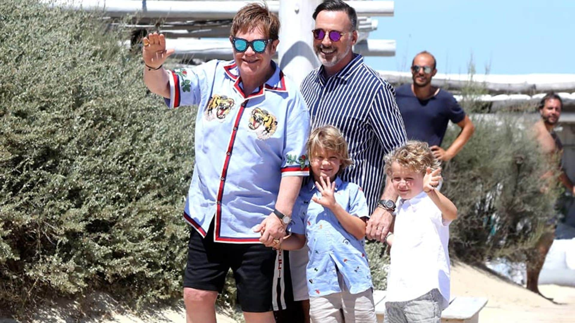 ¡Absolutamente adorable! El hijo de Elton John sube al escenario con su padre