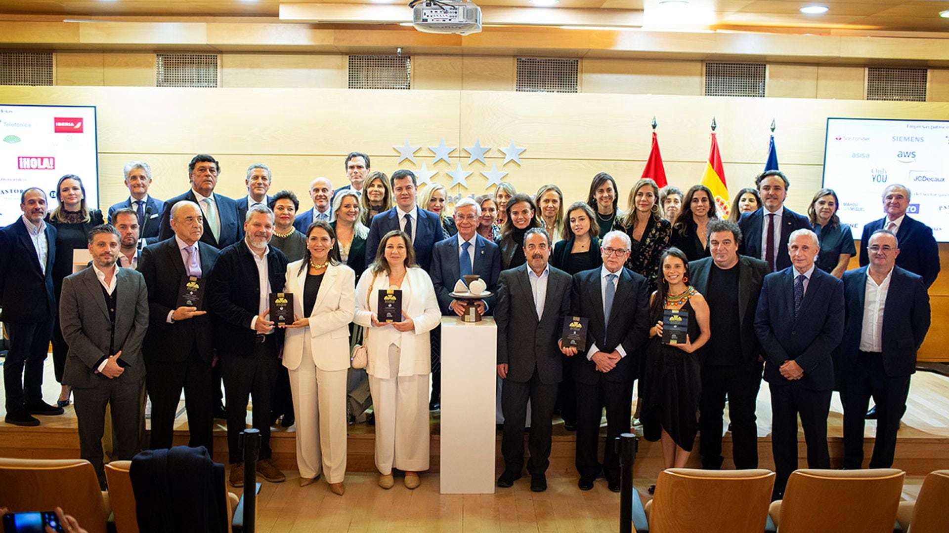 El restaurante Central y Banco de Alimentos, reconocidos por la Academia Iberoamericana