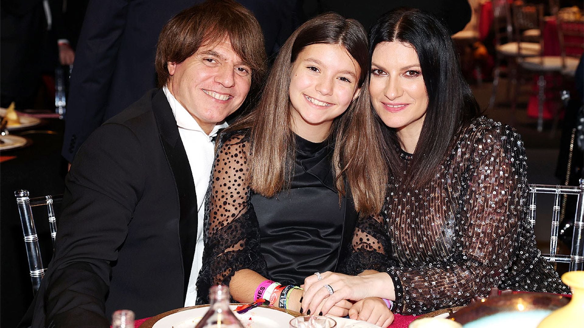 Los Grammy Latinos celebran su antesala homenajeando a Laura Pausini con su familia y estrellas de la música
