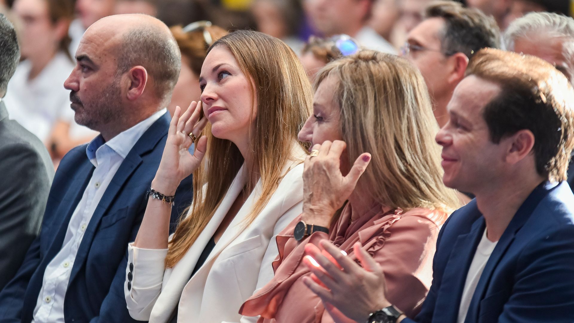 La emoción de Helen Lindes, embarazada de su tercer hijo, en el homenaje más especial de Rudy Fernández