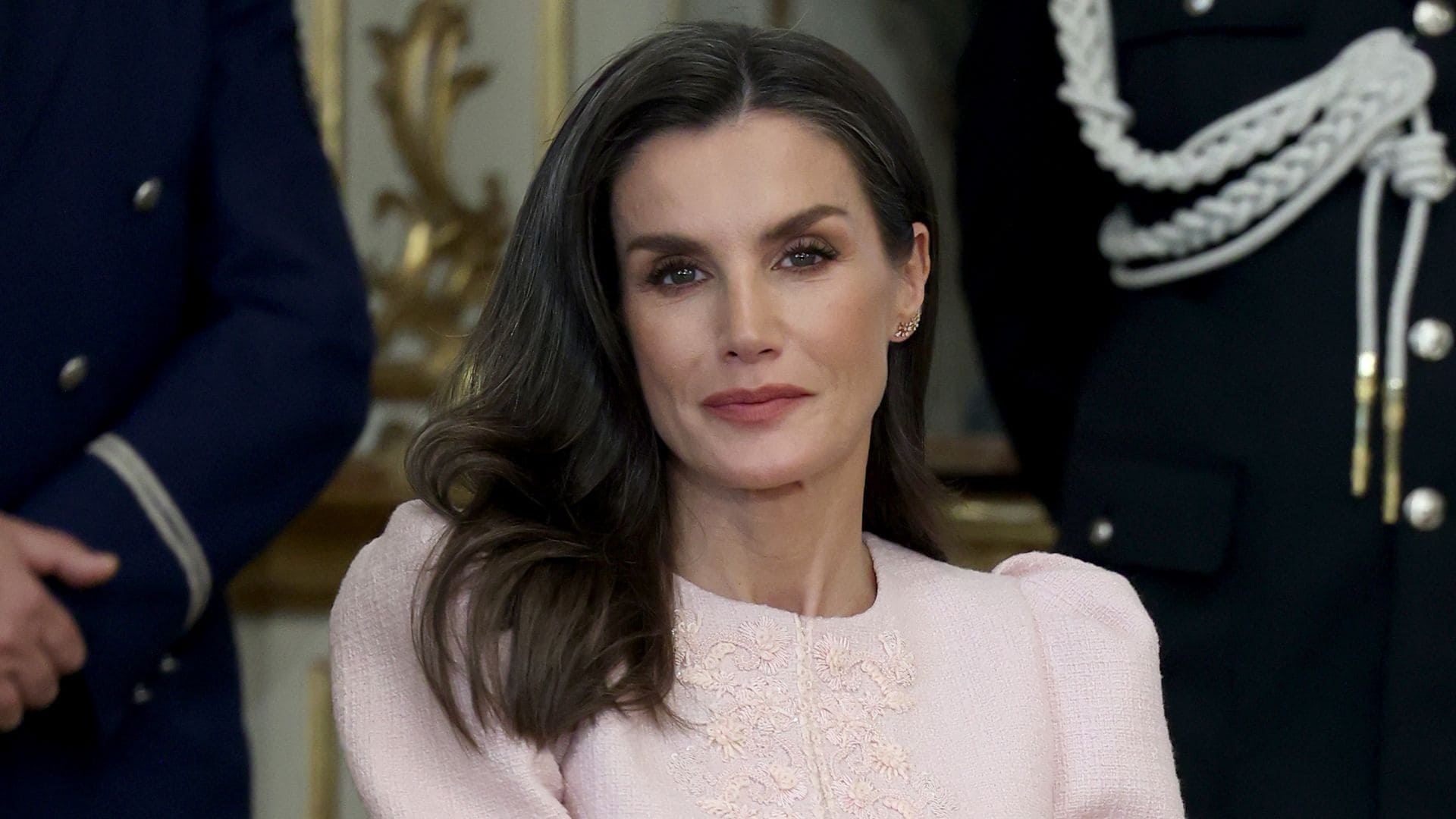 La reina Letizia confía en sus 8 claves de belleza infalibles para triunfar en Italia