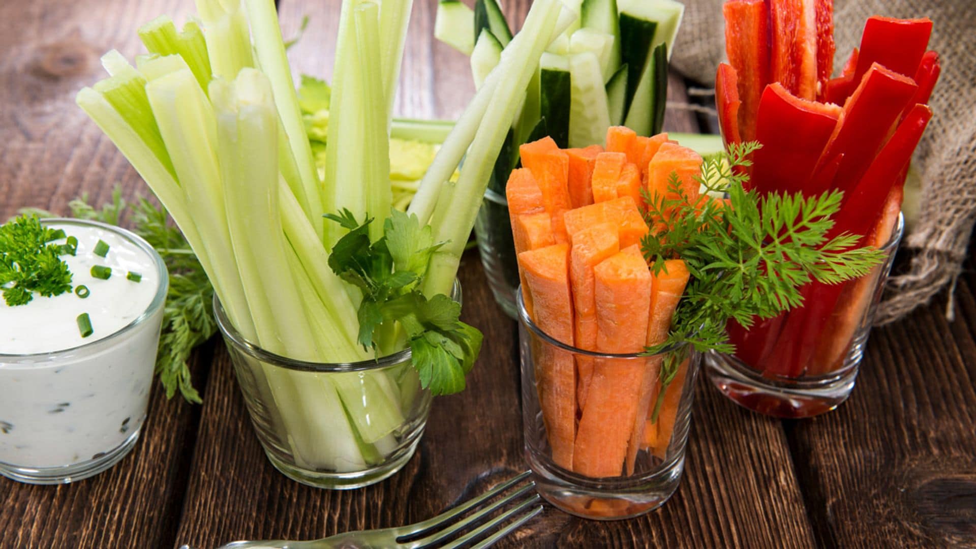 Crudités con salsa de yogur