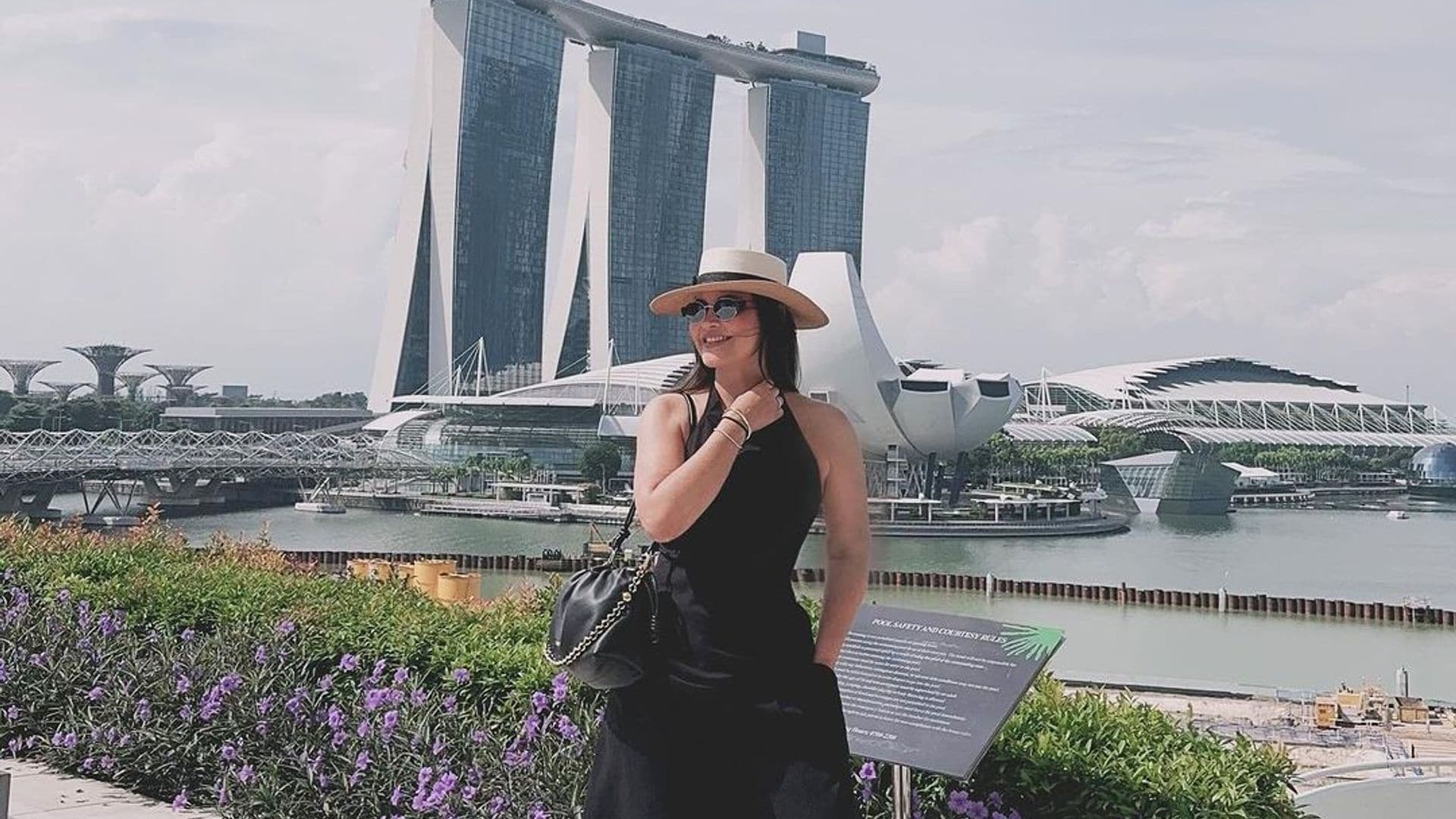 Chiquinquirá Delgado celebra su cumpleaños 52 con un maravilloso viaje a Singapur