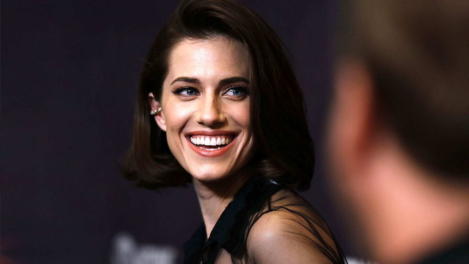 Allison Williams, Marnie en 'Girls', reafirma su paso al cine de terror con 'La perfección'