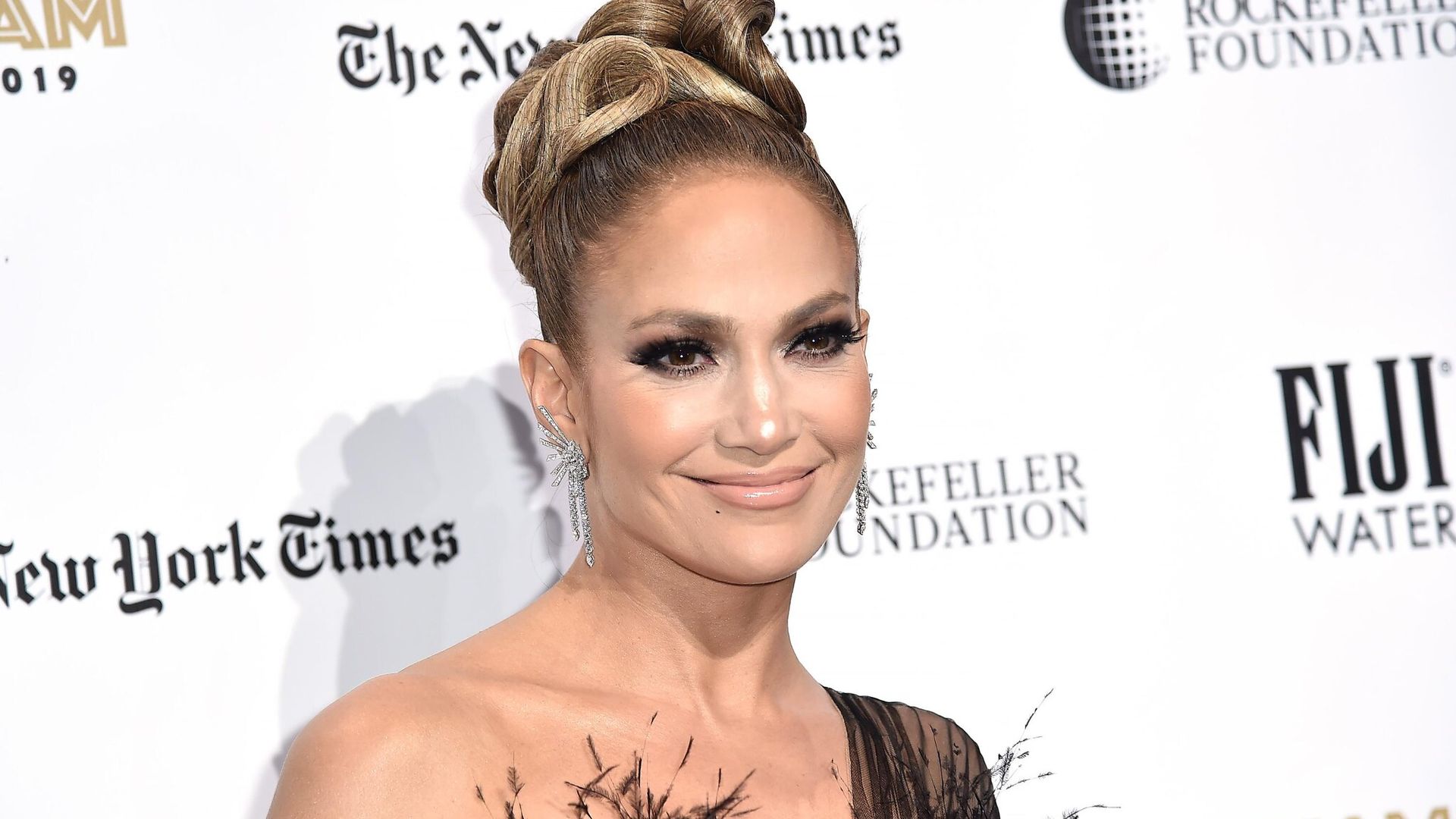 Jennifer Lopez cierra el 2019 con broche de oro