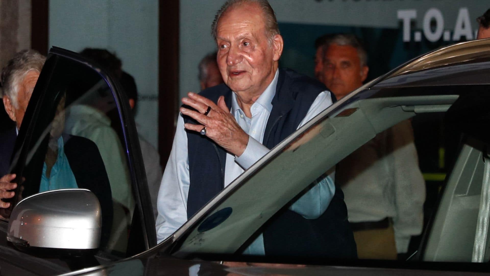 El rey Juan Carlos lleva el anillo inteligente que ya han lucido Cristiano y el príncipe Harry