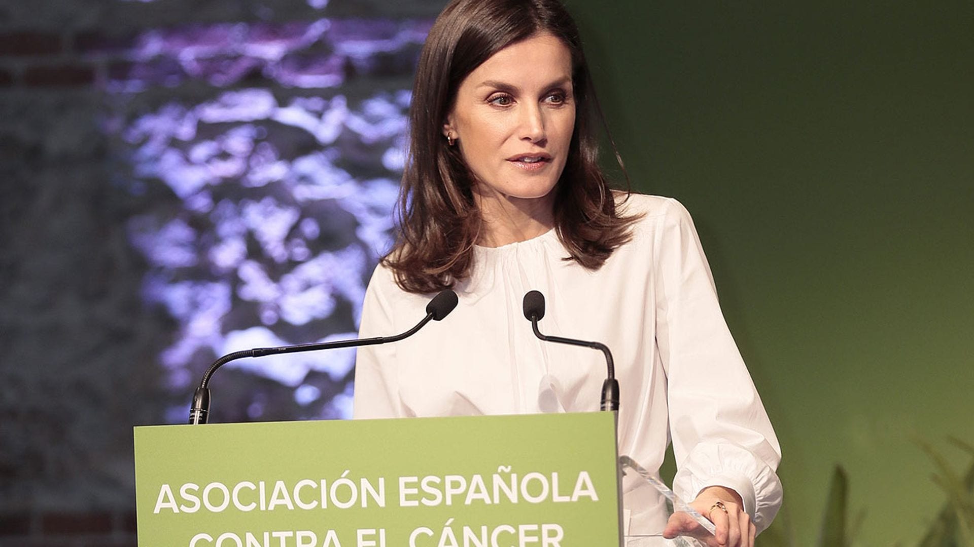 Doña Letizia en el día contra el cáncer: 'Hoy hablamos de lo que verdaderamente importa'