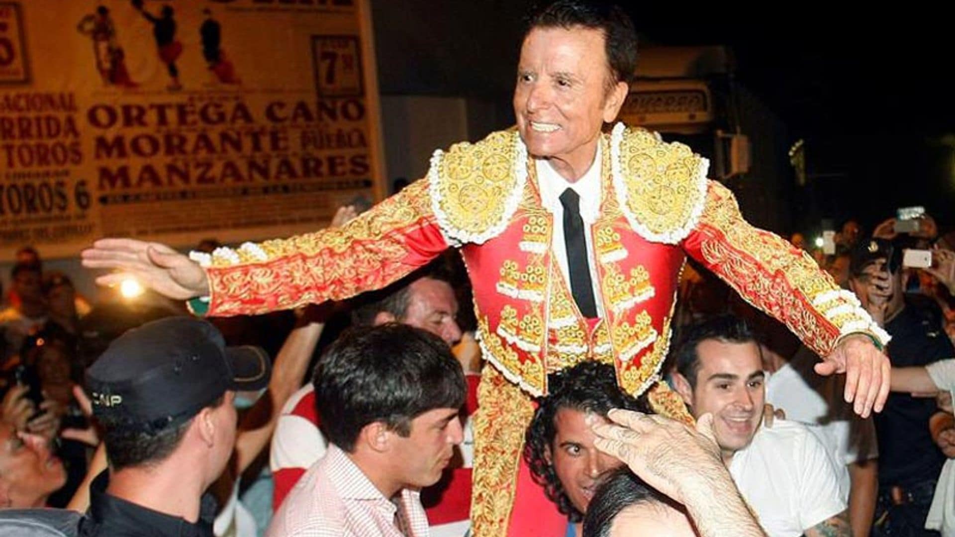 José Ortega Cano vuelve a vestirse de luces arropado por su familia