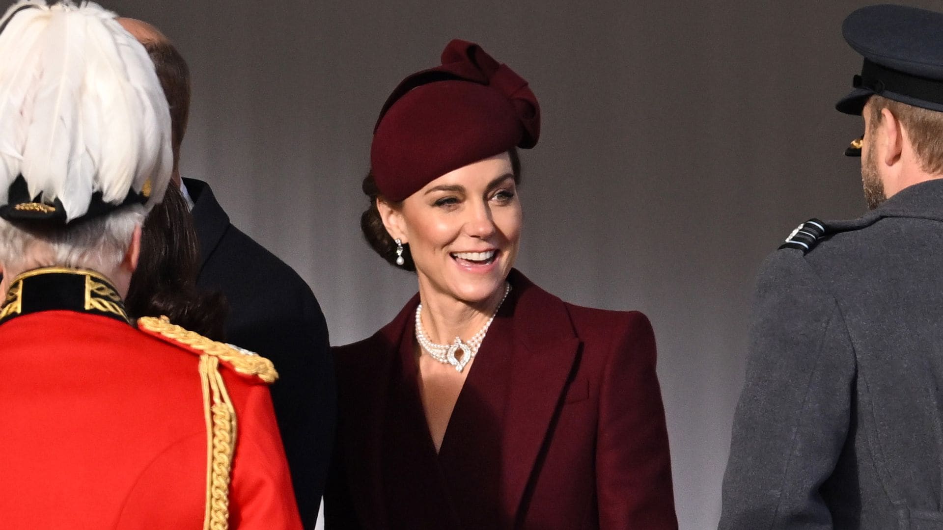 Kate Middleton sorprendió en su reaparición con dos looks prácticamente iguales: ¿te has dado cuenta?