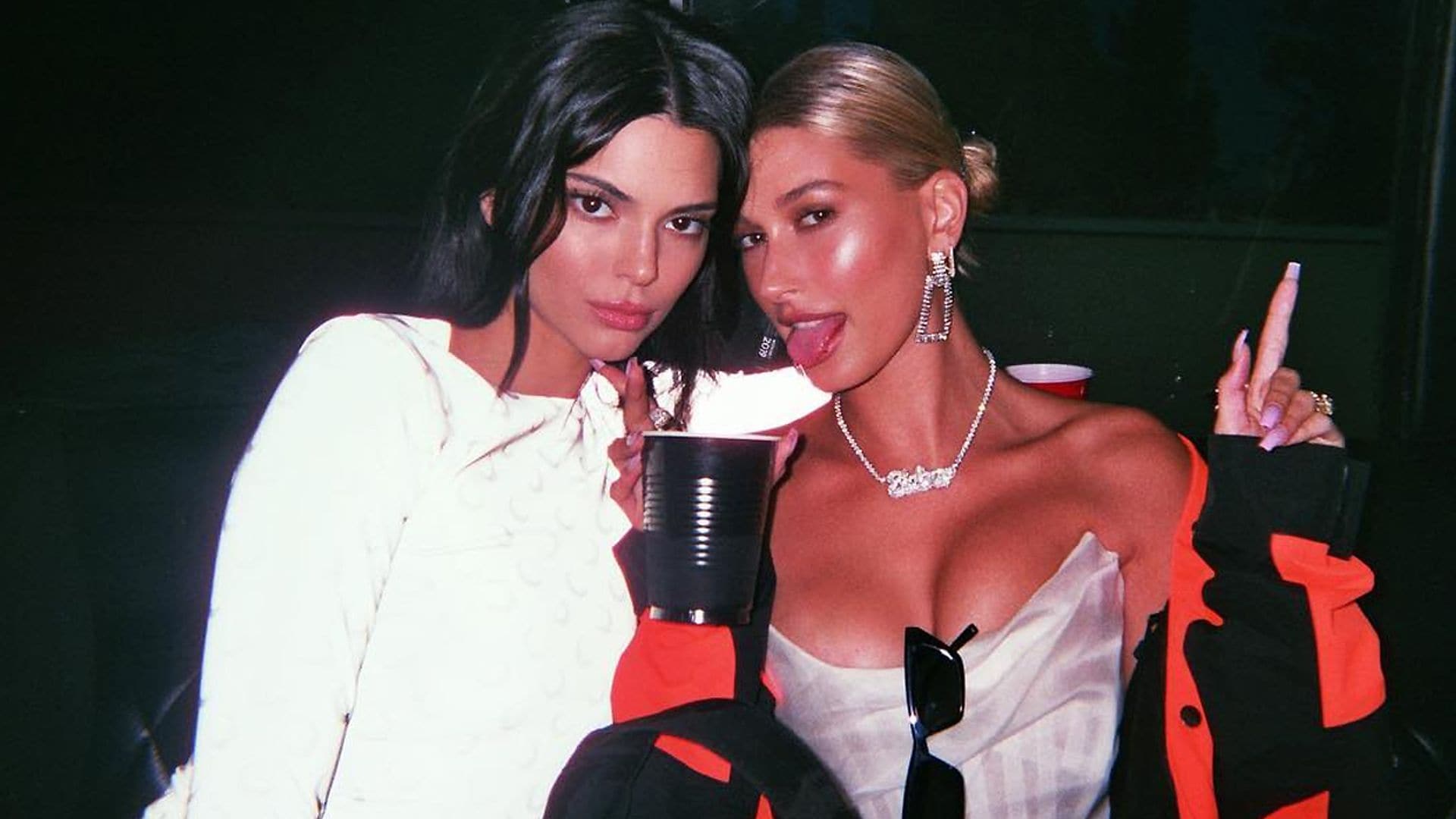 ¡Para eso están las amigas! Kendall Jenner organiza la despedida de soltera de Hailey Baldwin