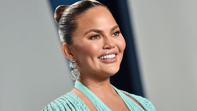 chrissy teigen peso2