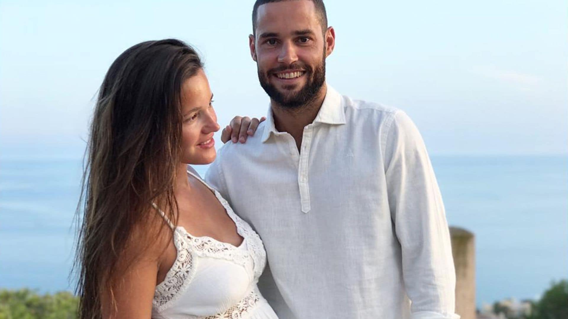 Boda sorpresa de Malena Costa y Mario Suárez en Mallorca