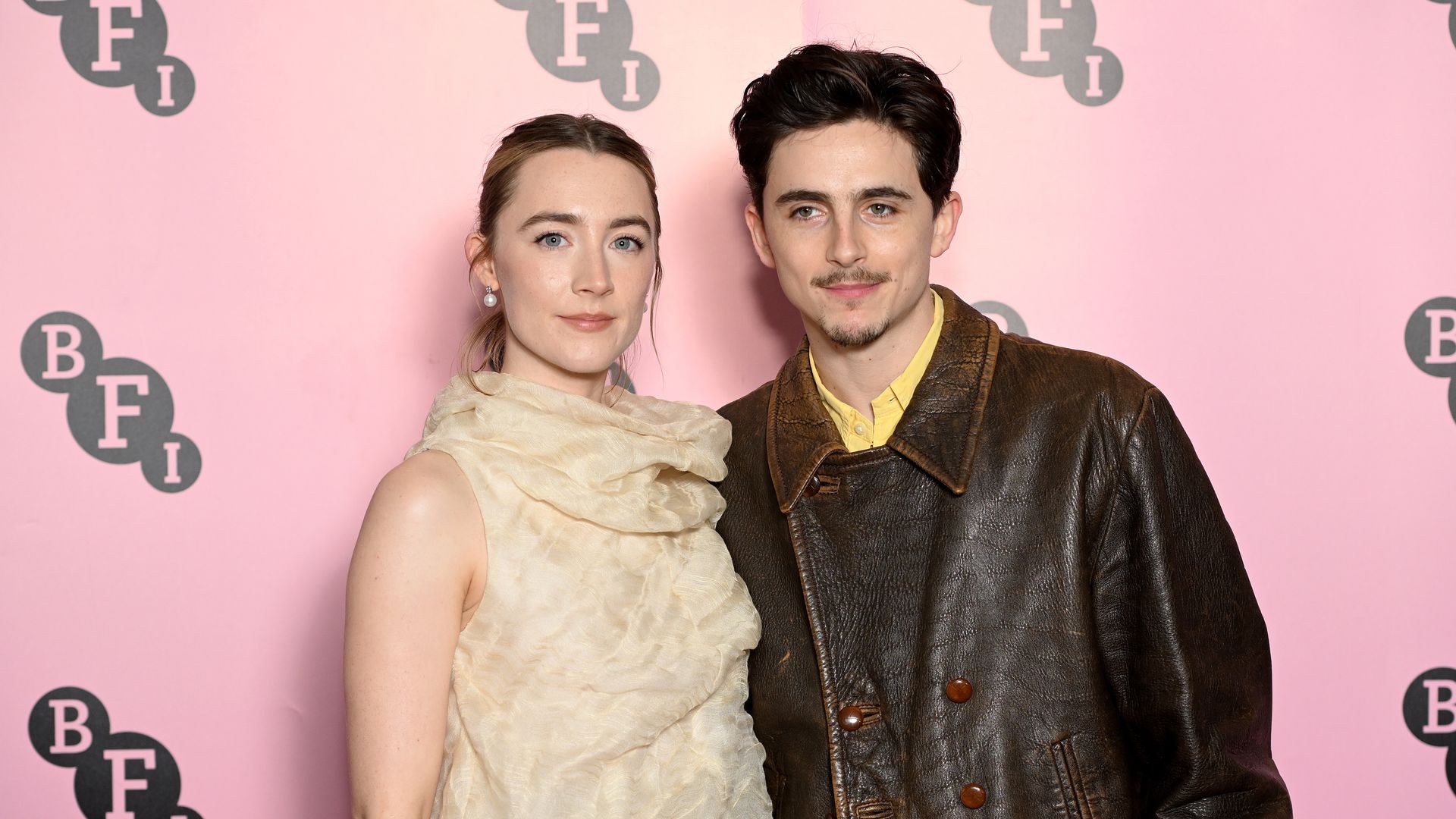 Timothée Chalamet y Saoirse Ronan tienen un encuentro lleno de estilo