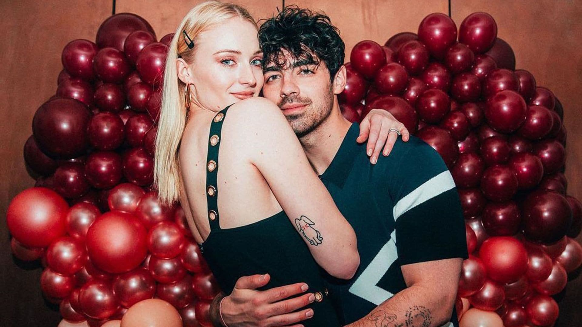 Joe Jonas, Sophie Turner y otras parejas que se conocieron a través de Instagram