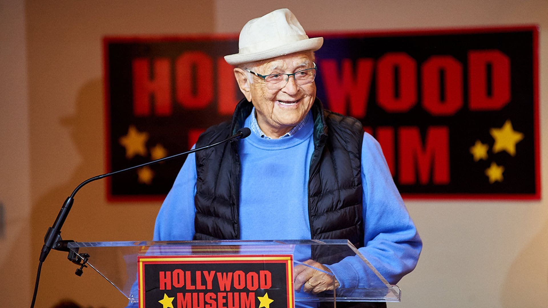 Muere Norman Lear, leyenda de la televisión estadounidense, a los 101 años