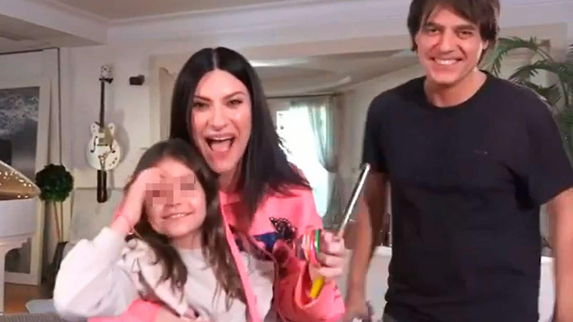 La reacción de Laura Pausini con su pareja y su hija al enterarse de su nominación al Oscar