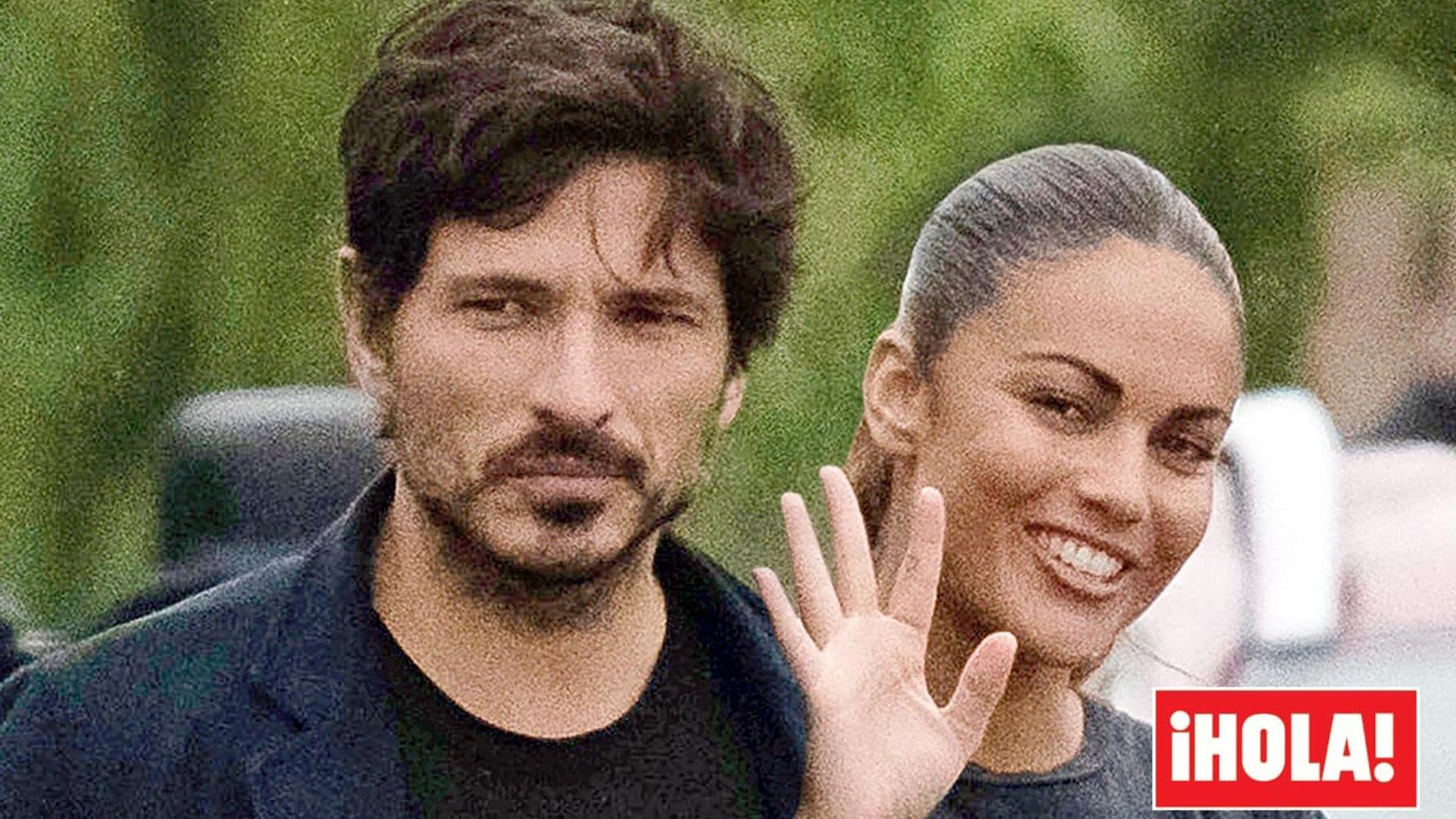 Exclusiva en ¡HOLA!, primeras imágenes de Lara Álvarez y Andrés Velencoso juntos