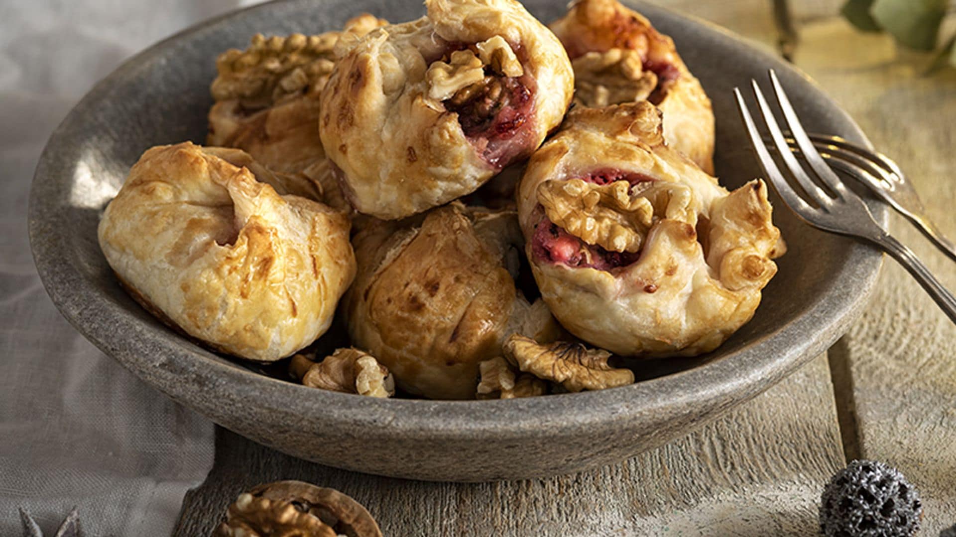 Canapés de queso y nueces