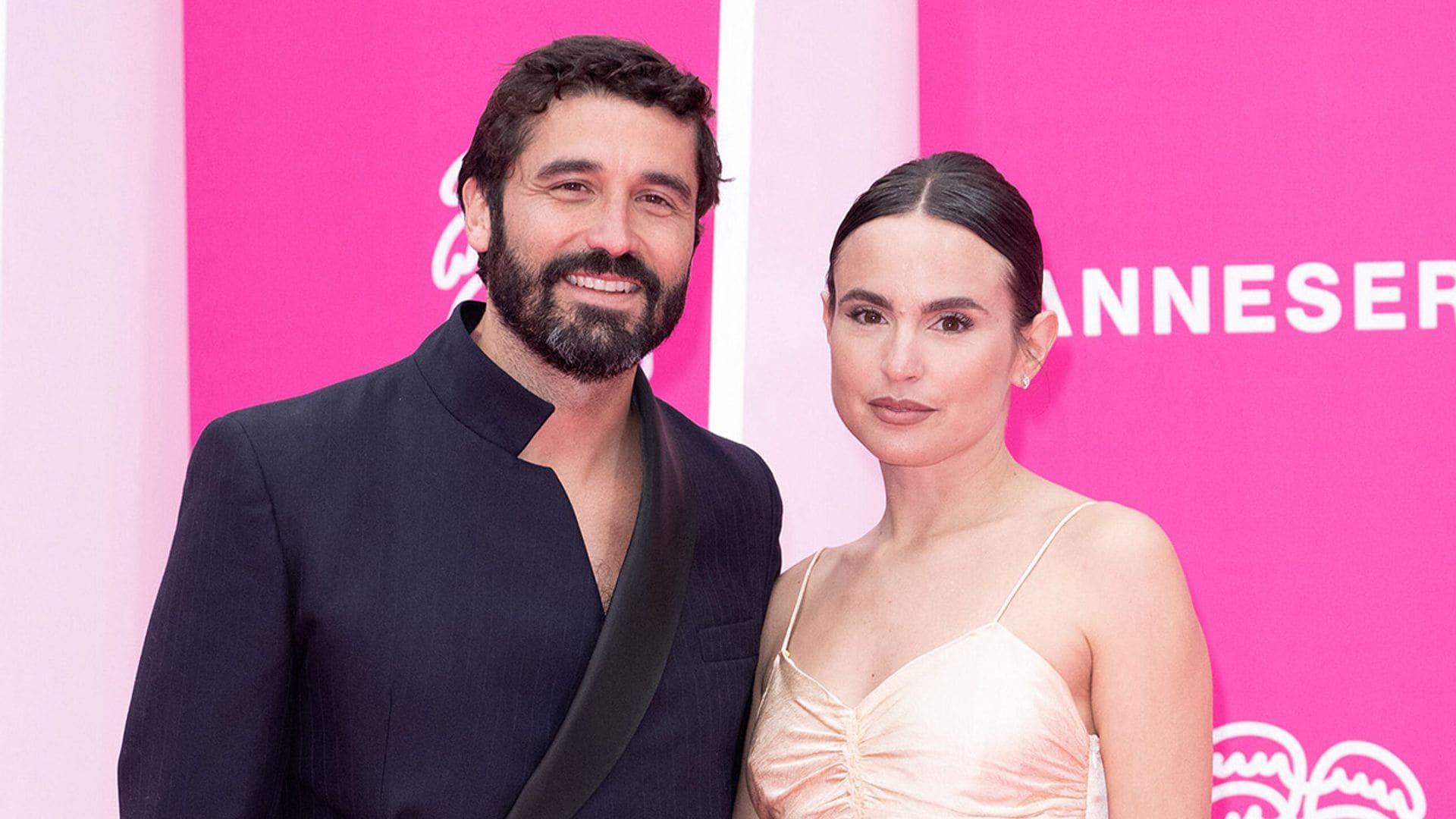 Verónica Echegui y Álex García reaparecen en Cannes tras la polémica del pasaporte covid
