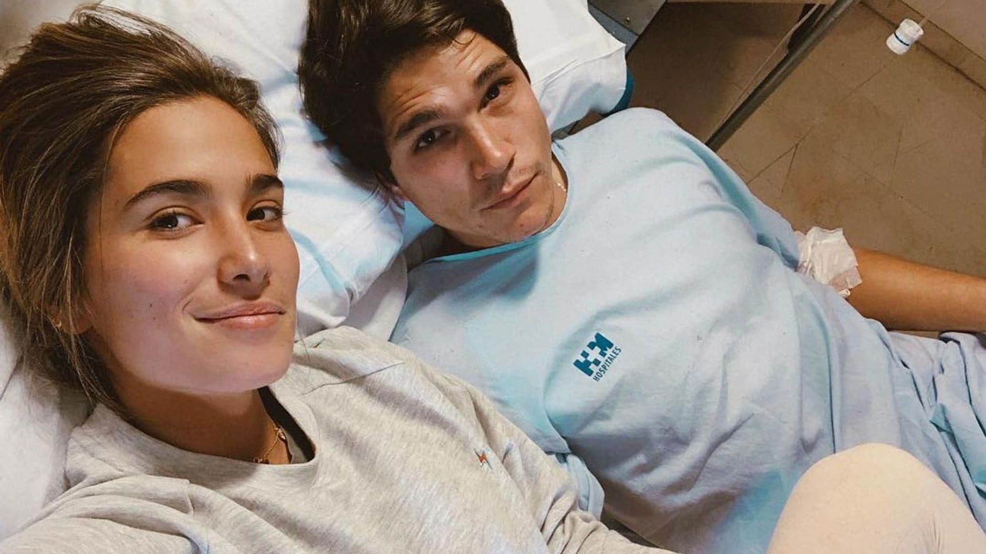 El novio de María Pombo, ingresado en el hospital