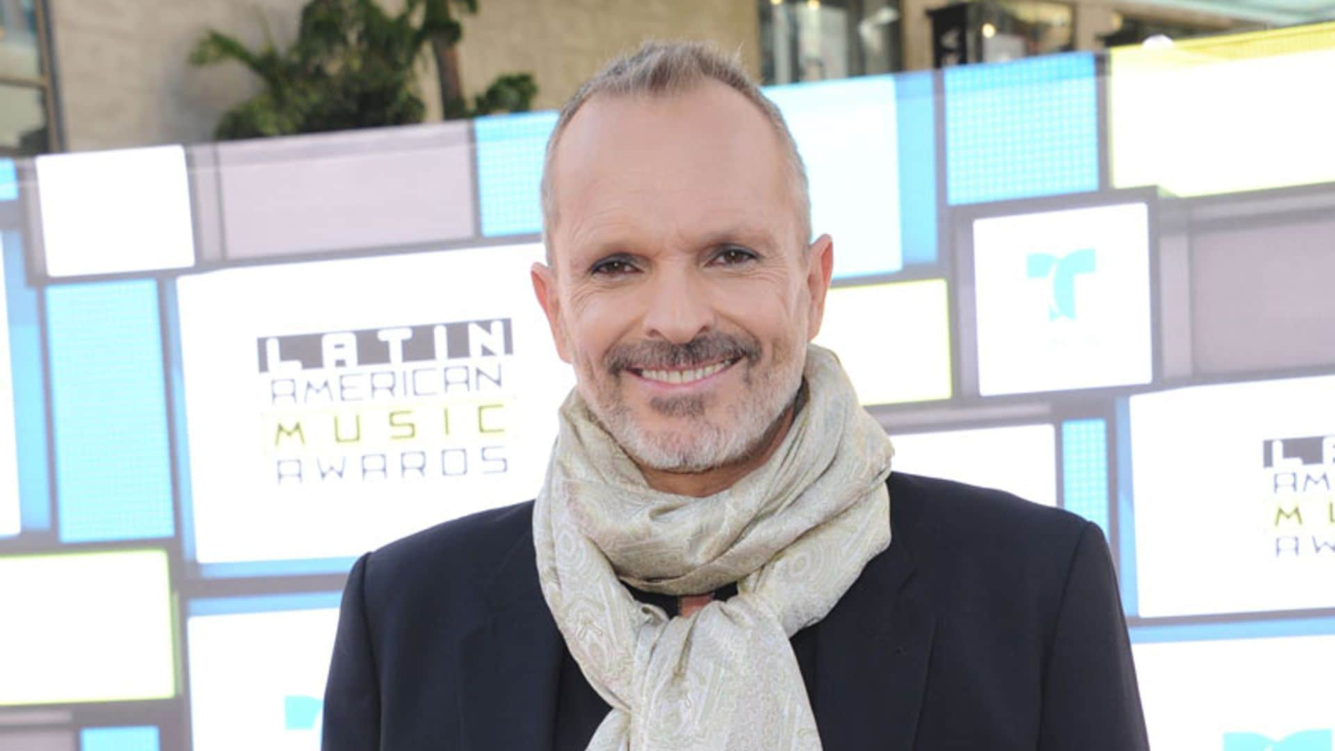 Miguel Bosé descubre sus tesoros de juventud