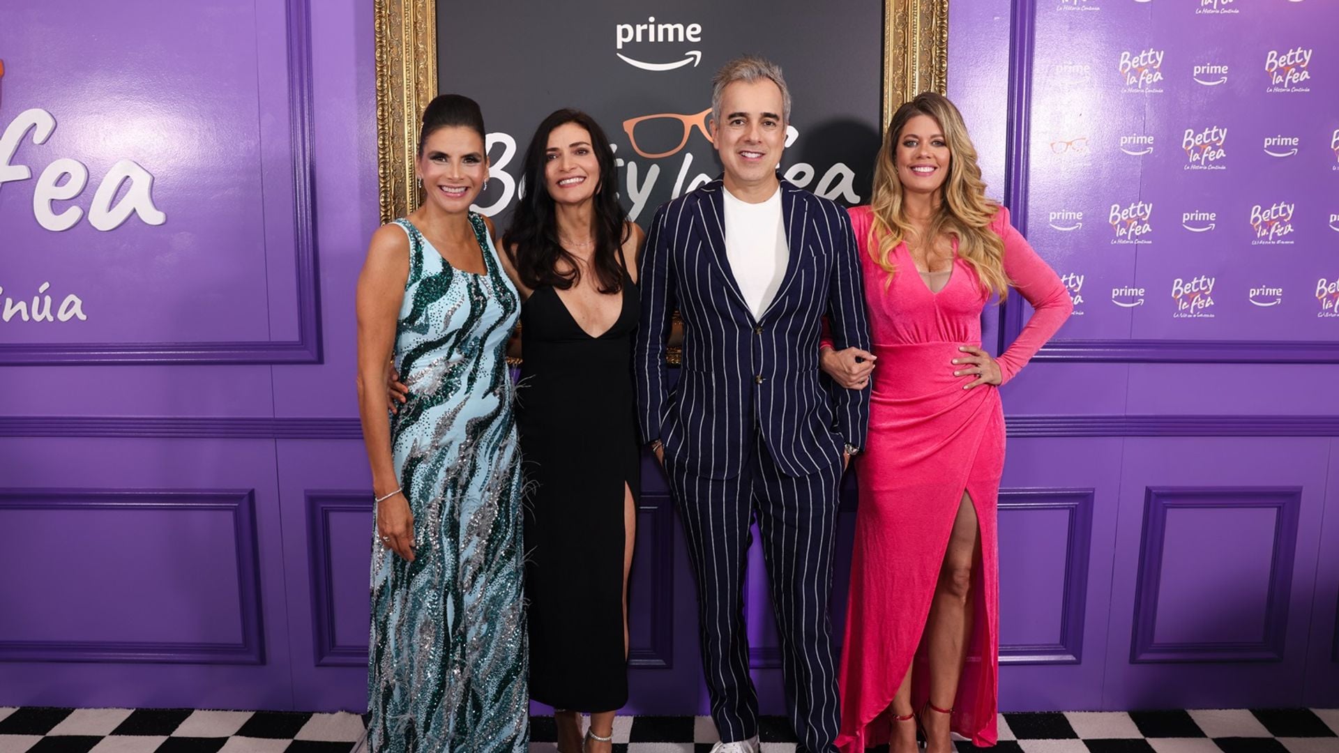 Ana María Orozco, Natalia Ramírez, Jorge Enrique Abello y Lorna Cepeda