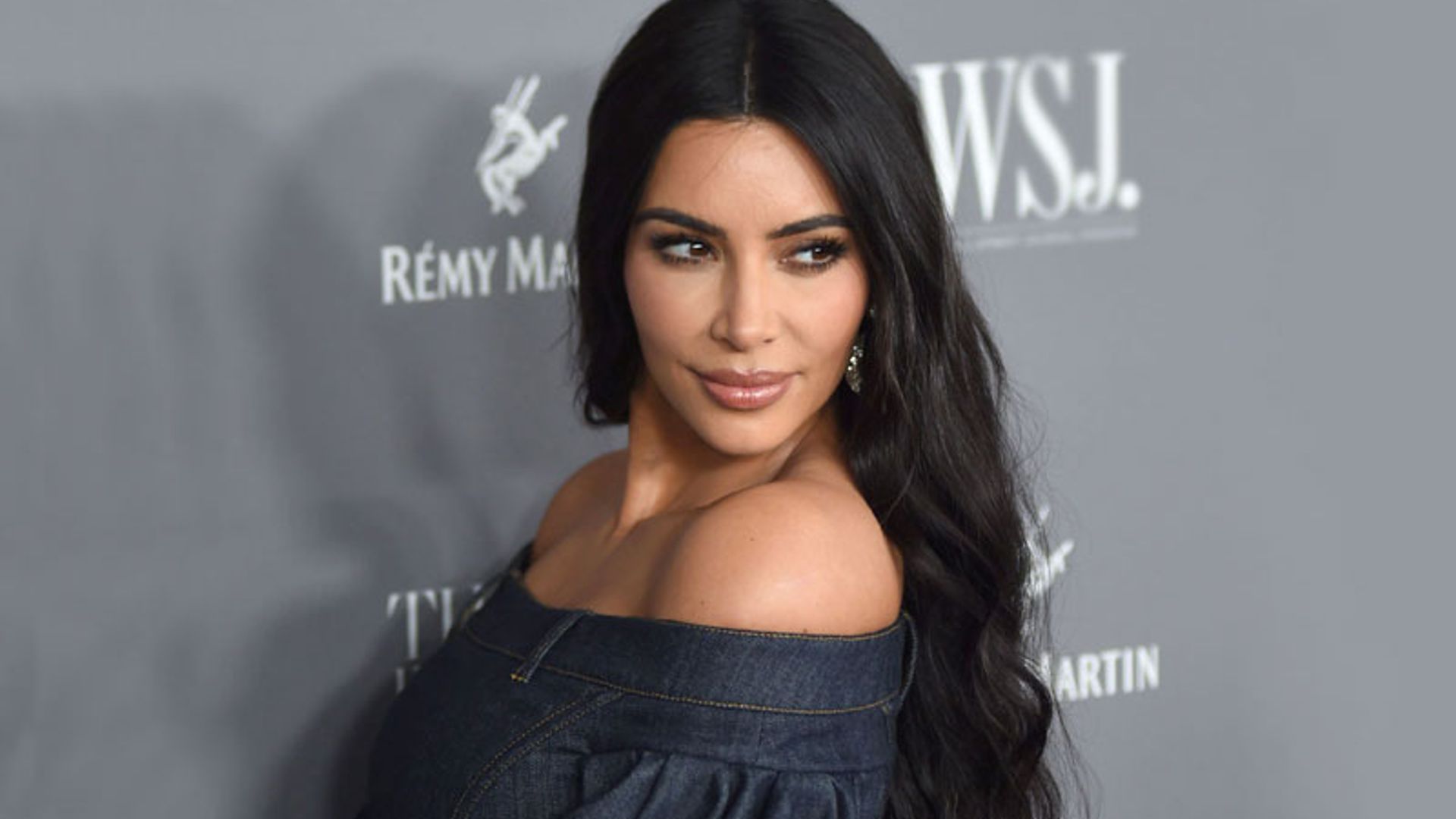 ¡Tímidas, abstenerse! Kim Kardashian propone otra forma de llevar vaqueros