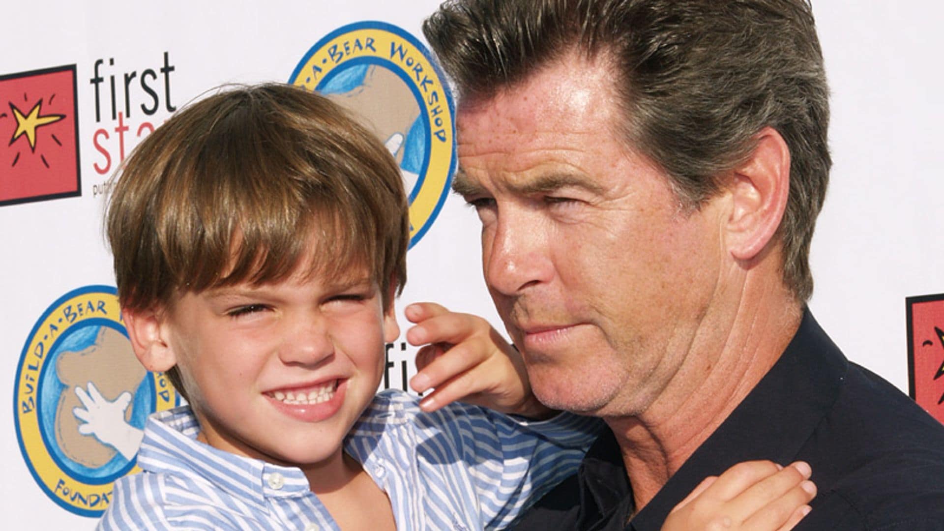 Paris, hijo de Pierce Brosnan, ¡ha dado el estirón!