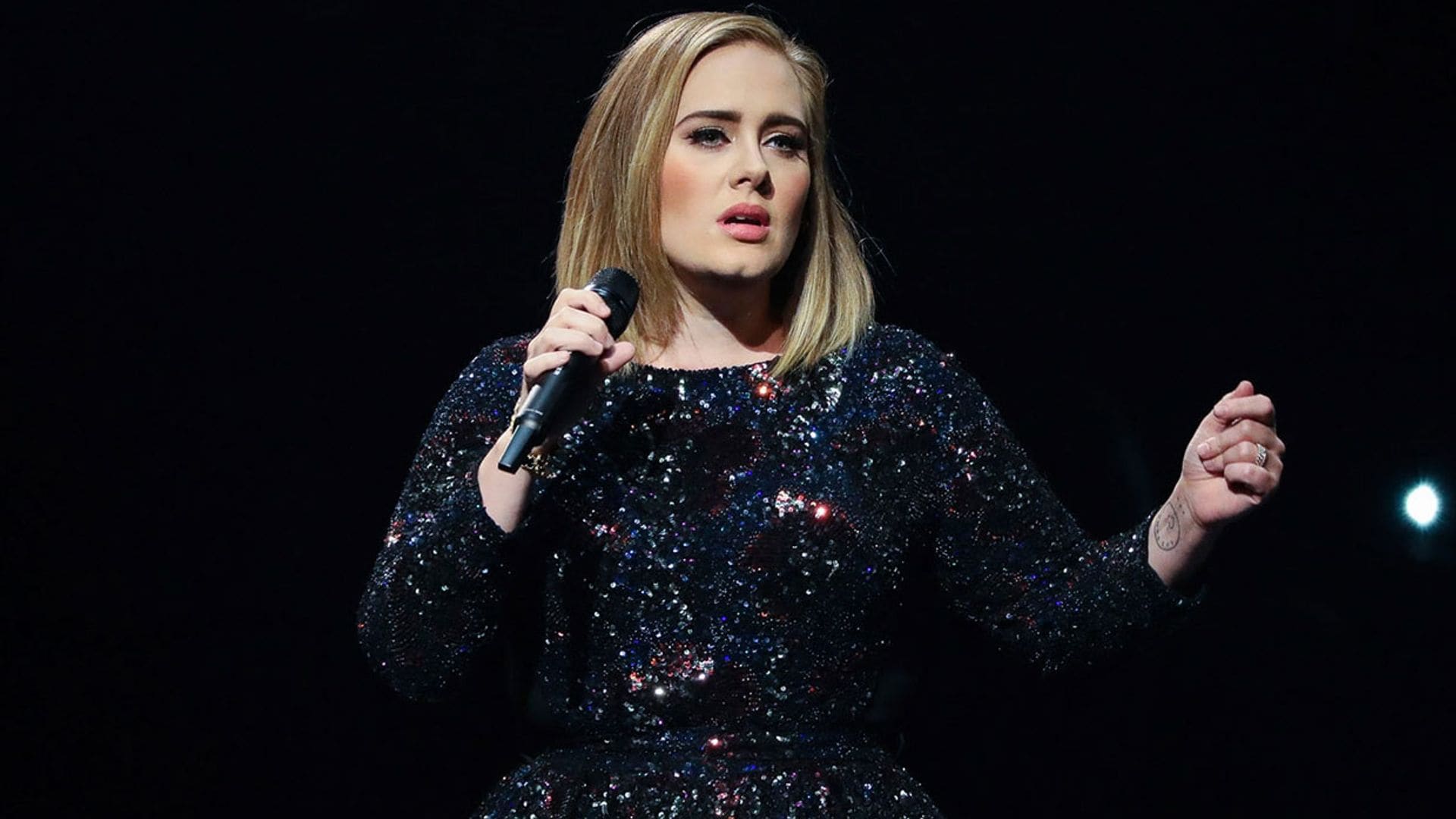 Adele pide el divorcio de Simon Konecki, padre de su hijo Angelo