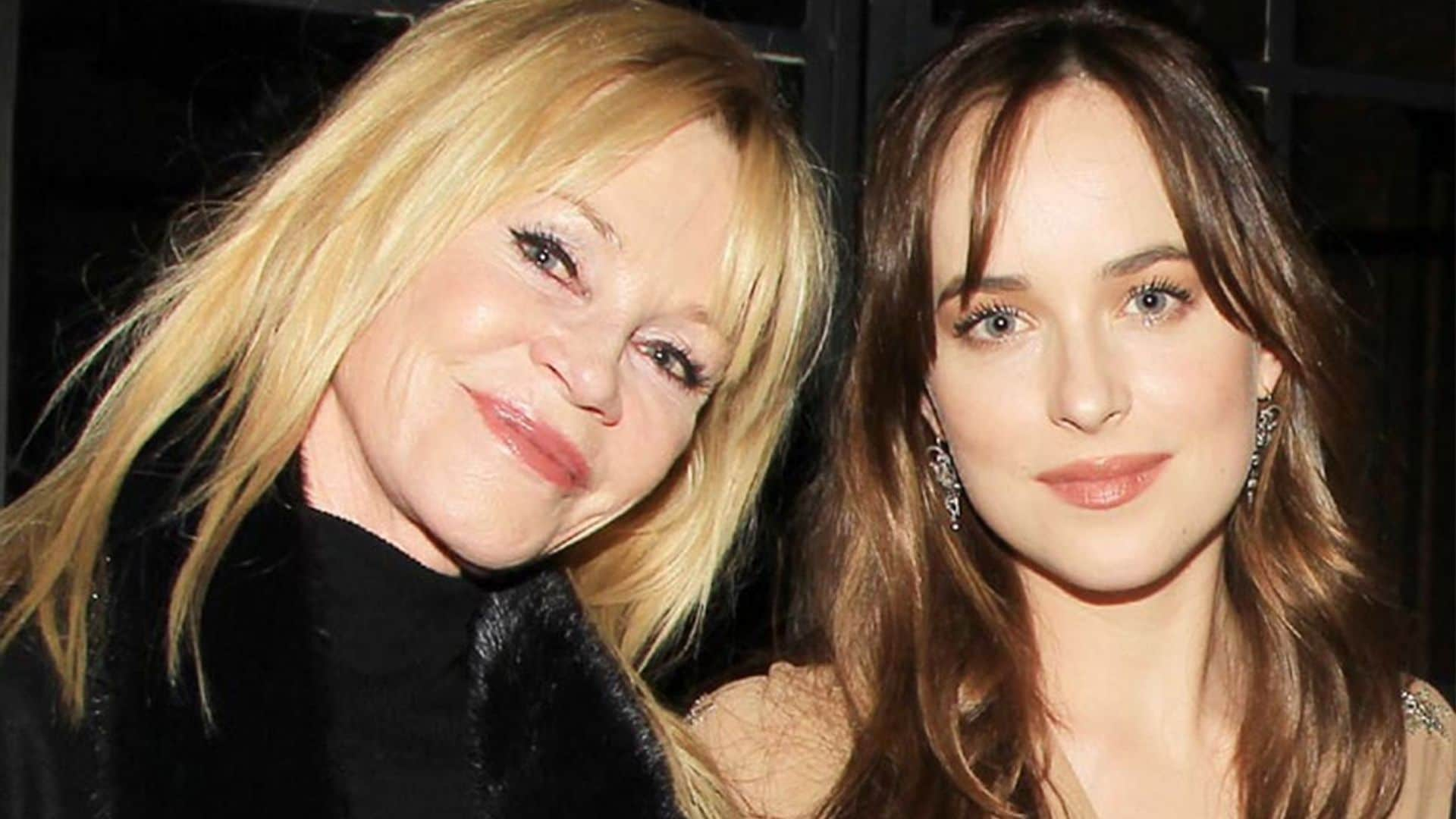 Melanie Griffith pide perdón a su hija Dakota por felicitarla cuatro días tarde