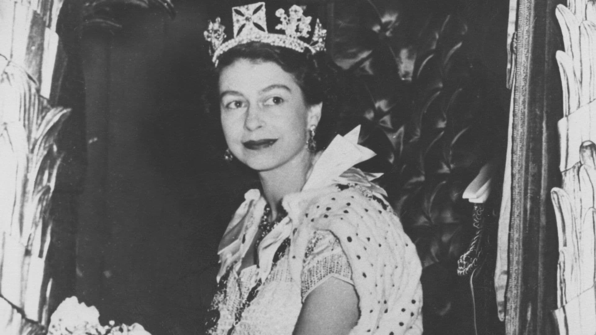 Isabel II: Así contó ¡HOLA! su coronación