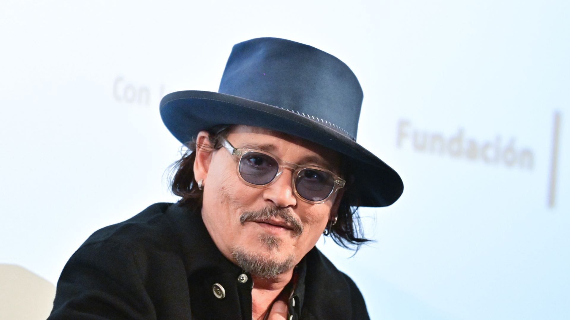 Johnny Depp muestra su solidaridad con los afectados  y destaca ‘la resiliencia y fuerza del pueblo español’