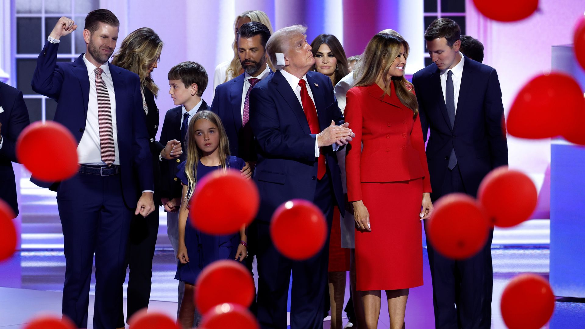 La familia Trump al completo apoyando al candidato a la presidencia por el Partido Republicano