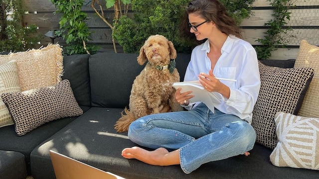 Taylor Hill y su perrito