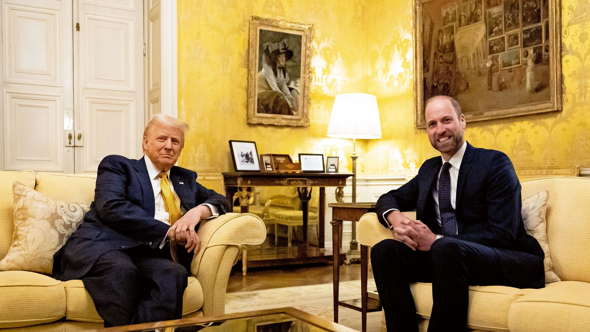 El príncipe Guillermo con Donald Trump en París