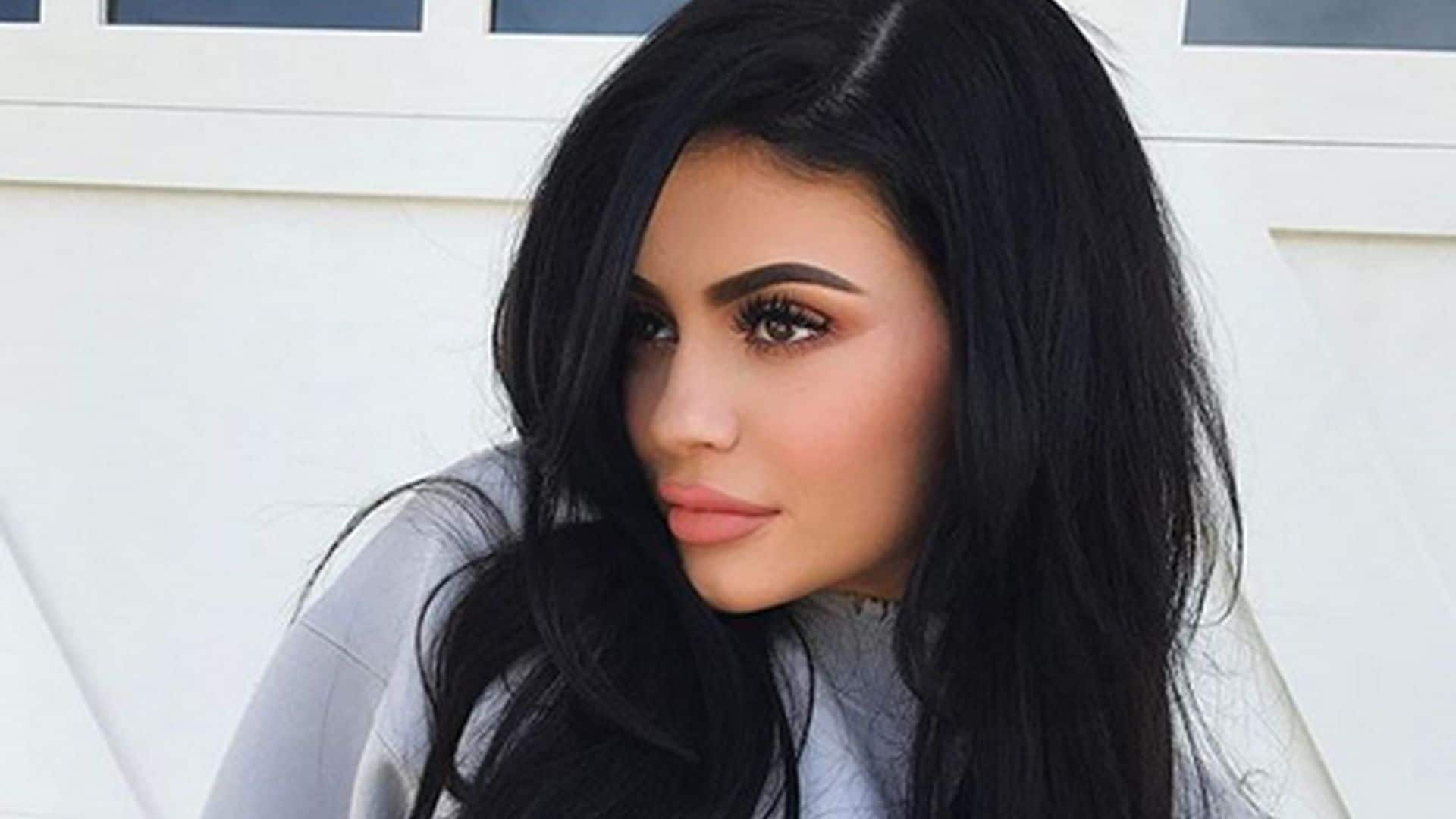 ¿Eres fan de las pelucas como Kylie Jenner? Así es cómo debes cuidarlas