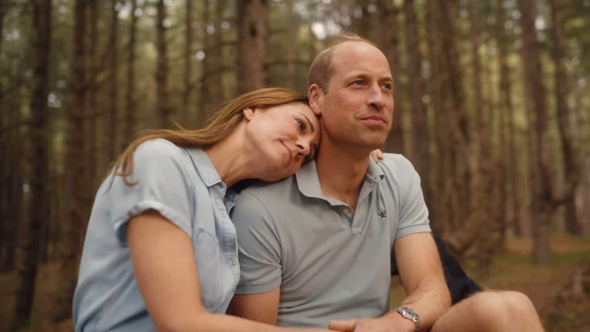 Kate y William posando juntos en el video que salió en agosto pasado