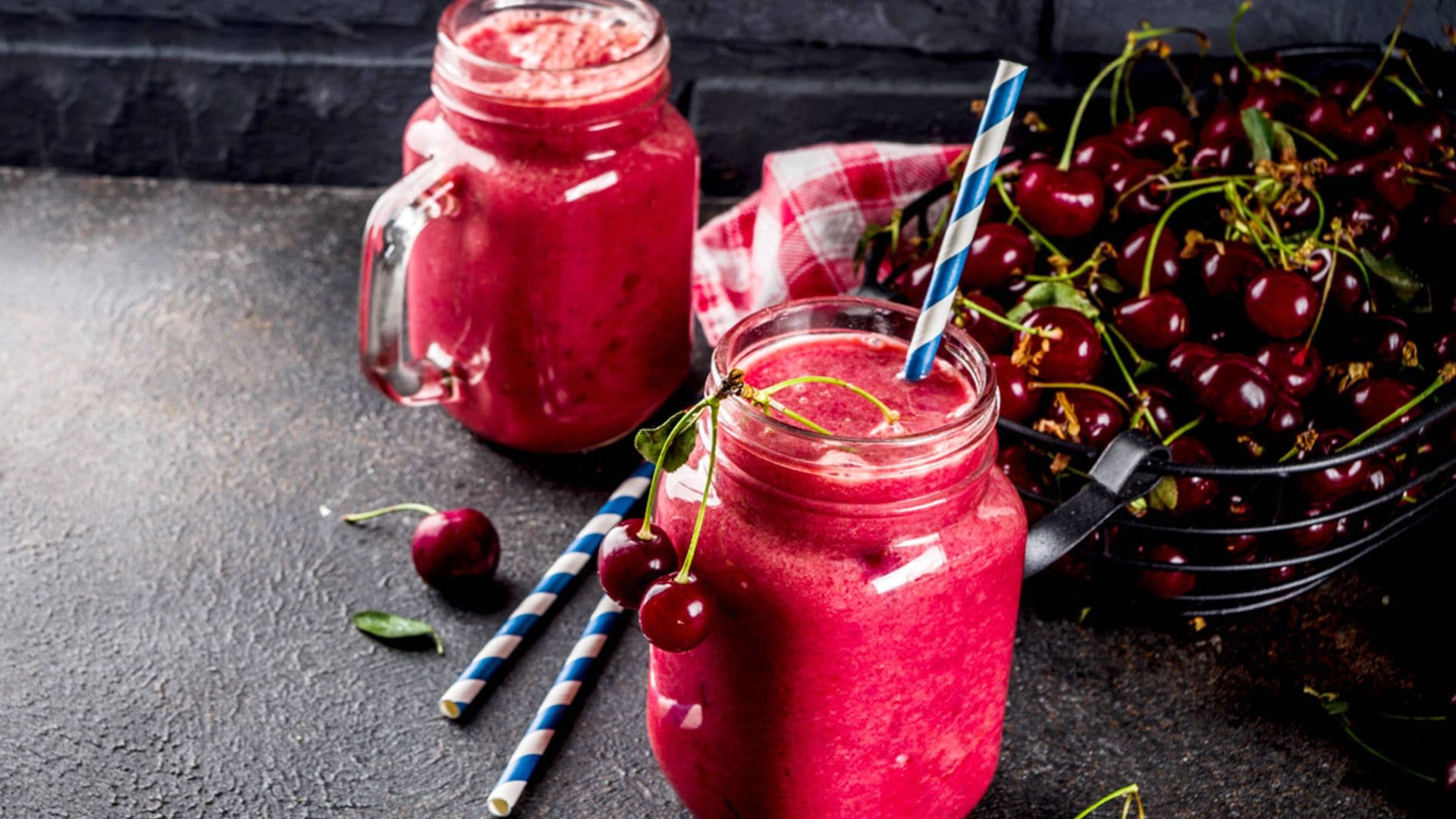 'Smoothie' de cerezas y manzana